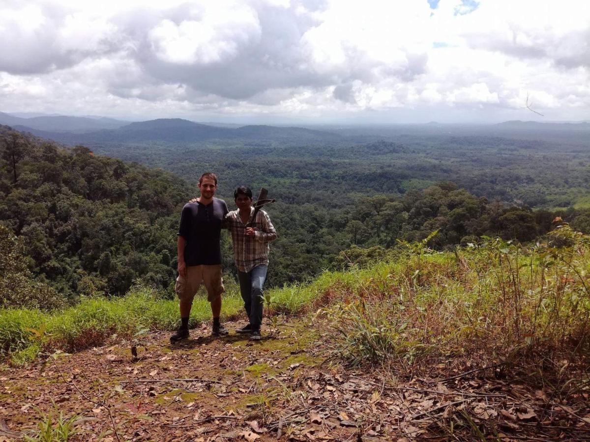 Ratanakiri Farmhouse & Trekking Banlung Экстерьер фото