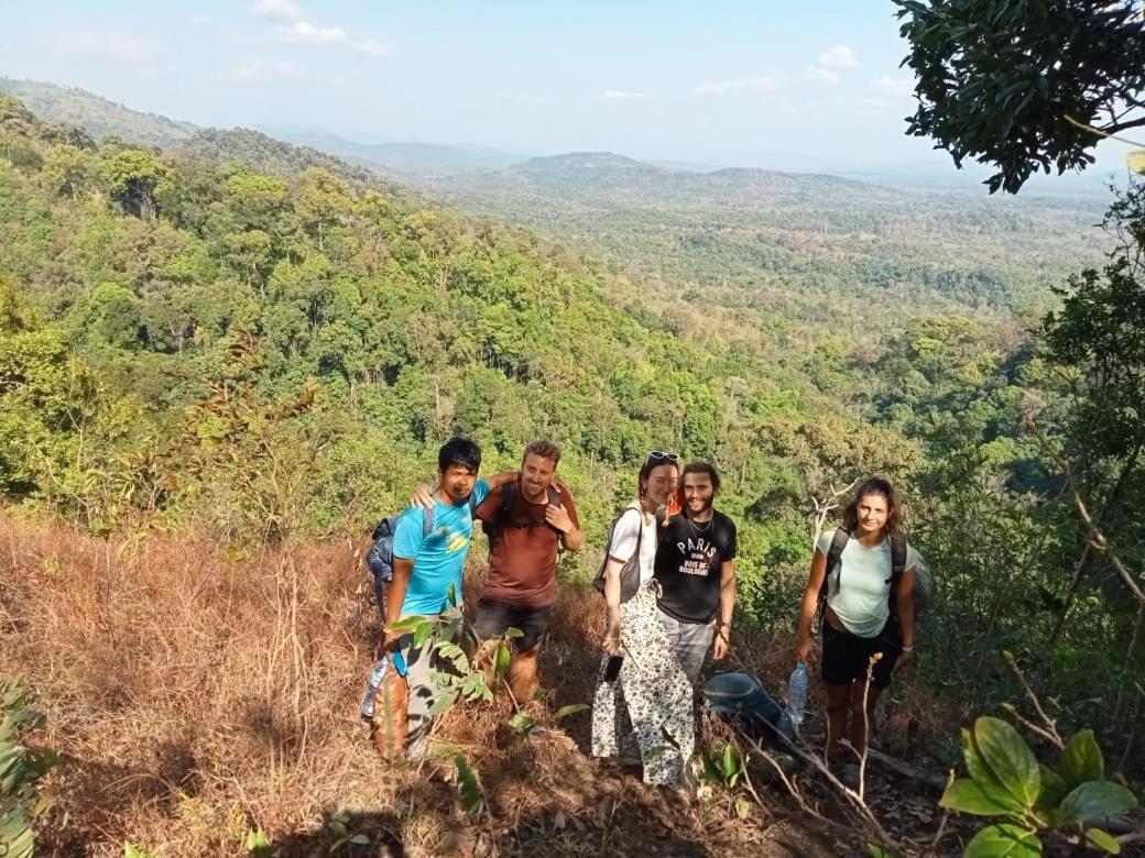 Ratanakiri Farmhouse & Trekking Banlung Экстерьер фото