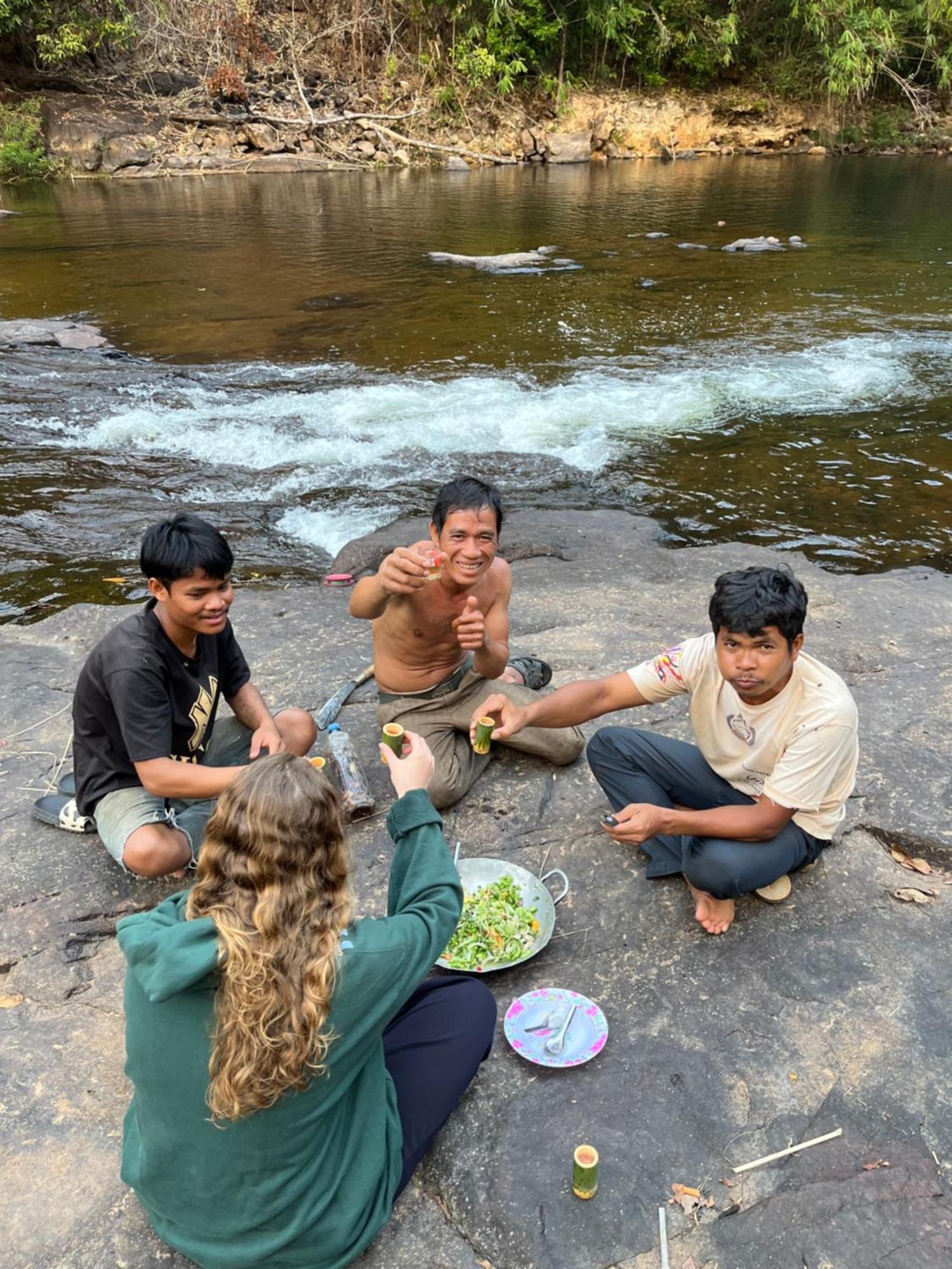 Ratanakiri Farmhouse & Trekking Banlung Экстерьер фото